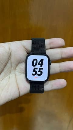 Apple Watch Series 7 Nike edition with box