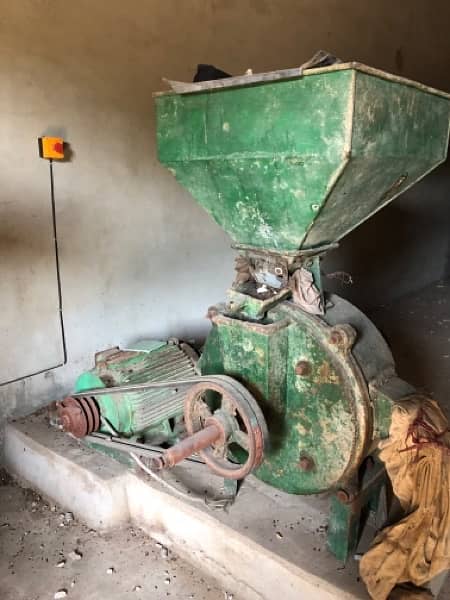 Pathar Chakki Flour Machine Atta Hallar Gundum Cleaner 3