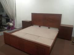 1 Bed and 2 Side tables /03075595178