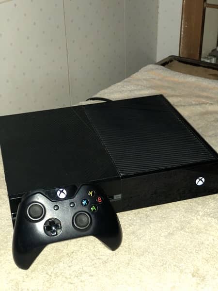 Xbox one 1Tb Elite With one controller 5