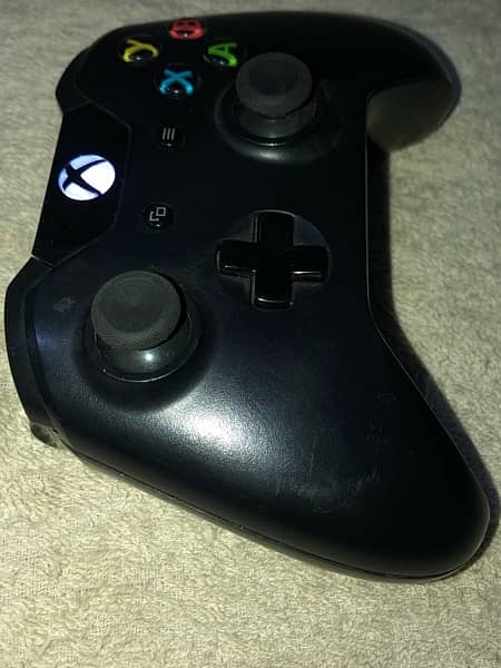 Xbox one 1Tb Elite With one controller 7