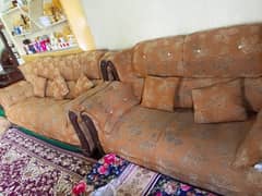 Im selling 7 seater sofa set