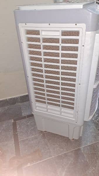 Jumbo size air cooler 2