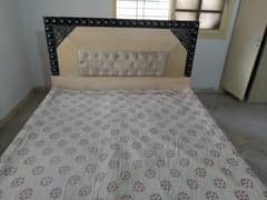 Good condition bed with 4 separate almari and 2 drawer set
