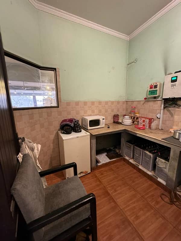 1 KANAL SECOND FLOOR HALL WITH LIFT FOR RENT 6