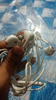 iphon Orignal hendfree Earbuds cable & power bank