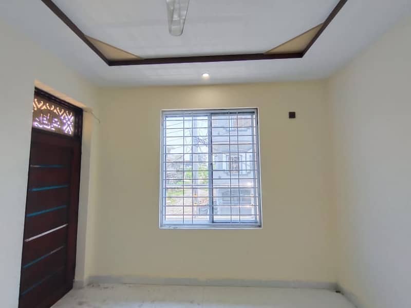 Brand New 5 Marla Upper Portion Available for Rent With Only Electricity on Prime Location of Airport Housing Society Near Gulzare quid and Express Highway 10