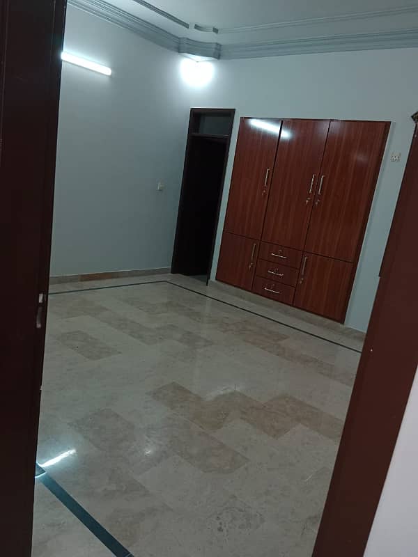200-Yards 9 Bed D. D House Available for Sale in Gulistan-E-Jauhar Block 19 3