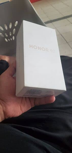Honor 90 new box open 16