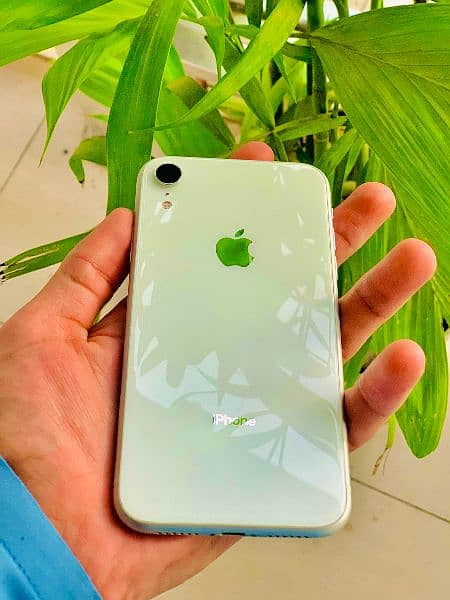 iphone XR for sale 0