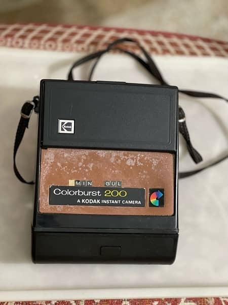 Kodak vintage Instant camera COLORBUST 200, mint condition 3