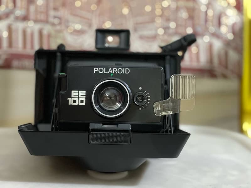 Vintage Polaroid EE100, instant camera mint confition 3