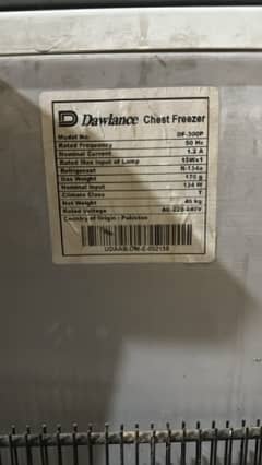 single door 11 cubic ft dawlance freezer. 100% in original condition