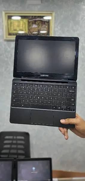 Samsung | Chromebook | Laptop |16GB Storage | 2GB RAM | ‎1.6 GHz Intel 9