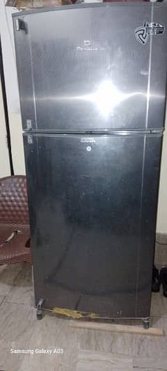 full size dawlance fridge . . no  03071831993 . like new