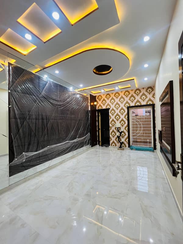 10-Marla Triple-Story Duplex, Brand New Modern House for Sale in Johar Town 8