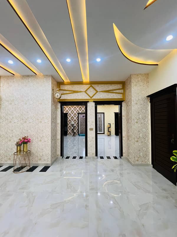 10-Marla Triple-Story Duplex, Brand New Modern House for Sale in Johar Town 9