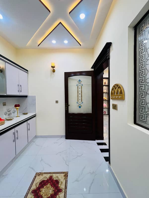 10-Marla Triple-Story Duplex, Brand New Modern House for Sale in Johar Town 12