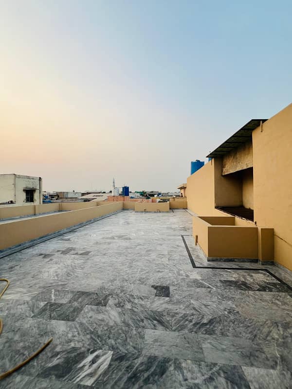 10-Marla Triple-Story Duplex, Brand New Modern House for Sale in Johar Town 27