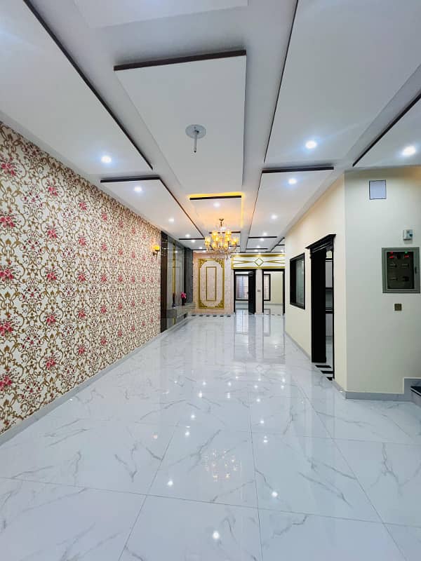 10-Marla Triple-Story Duplex, Brand New Modern House for Sale in Johar Town 38