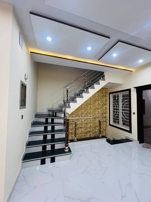 10-Marla Triple-Story Duplex, Brand New Modern House for Sale in Johar Town 41