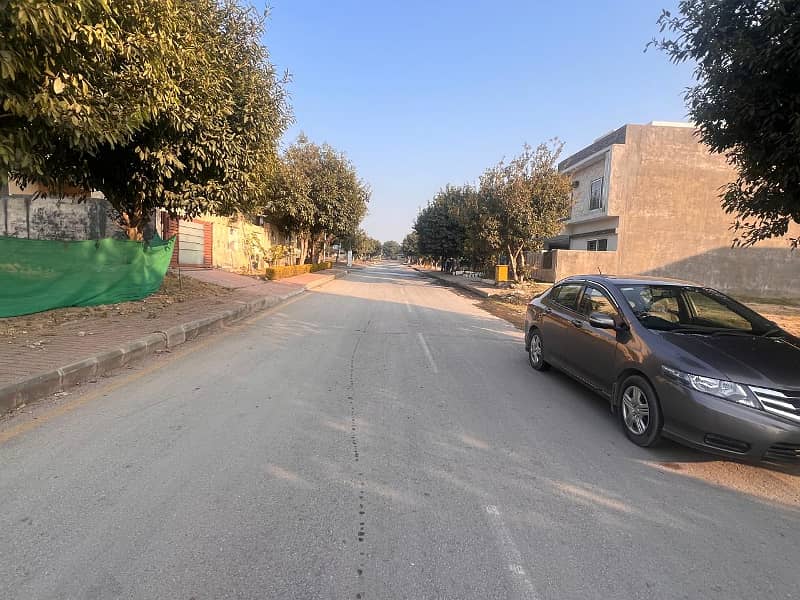 Residential Plot Sized 1 Kanal Is Available For sale In Bahria Town Phase 8 - Sector-B 5