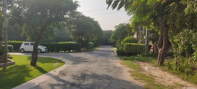 Prime Location 1 Kanal Plot Available For Sale 0