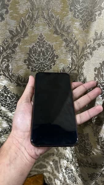 IPhone 11 pro max pta approved 4