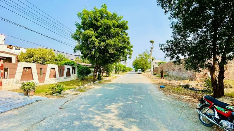 1 KANAL LDA APPROVD PLOT AVAILABLE FOR SALE IN RACHNA BLOCK CHINAR BAGH READY To CONSTRUCTION 1