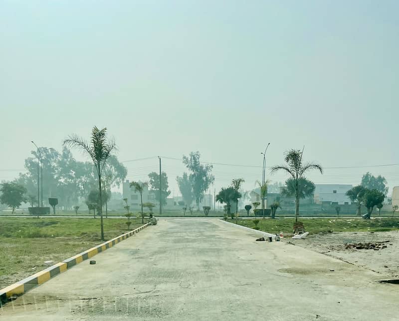 1 KANAL LDA APPROVD PLOT AVAILABLE FOR SALE IN RACHNA BLOCK CHINAR BAGH READY To CONSTRUCTION 7