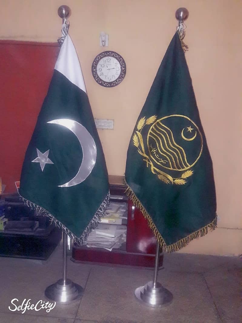 Indoor Flag & Pole for Punjab Government Office Decoration, Table Flag 2