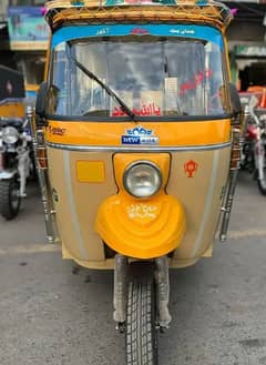 9 Seater Used Rickshaw