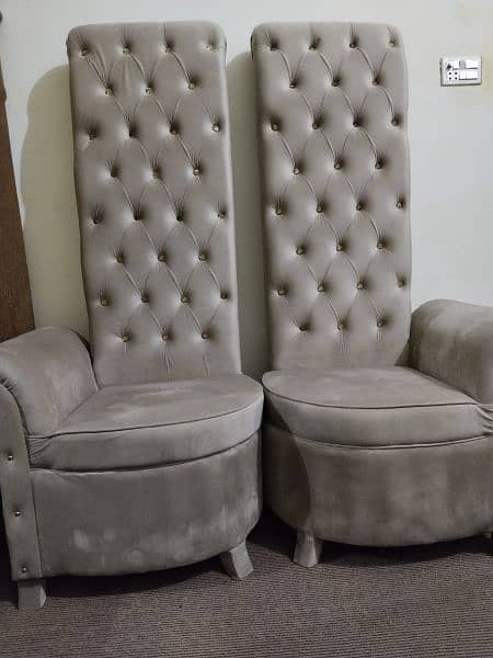Long Neck Chairs and Stole Set 1