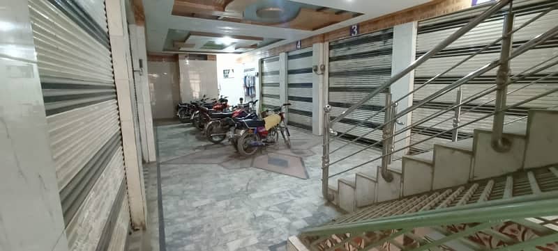 Prime Location House For rent In Beautiful Sunehri Masjid Road 17
