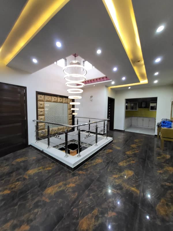 25 Marla Brand New type luxury House available For rent only silent office Prime Location Near doctor hospital or Emporium Mall, Shaukat Khanum Hospital 9