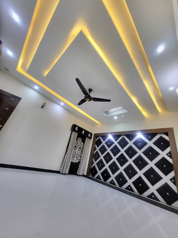 25 Marla Brand New type luxury House available For rent only silent office Prime Location Near doctor hospital or Emporium Mall, Shaukat Khanum Hospital 12