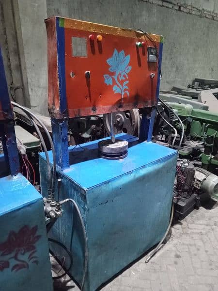 Disposable plates making used machine 3
