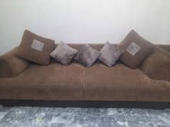 6 Seater Sofa set Just in Rs:37,000 Looking like new condition 9/10.