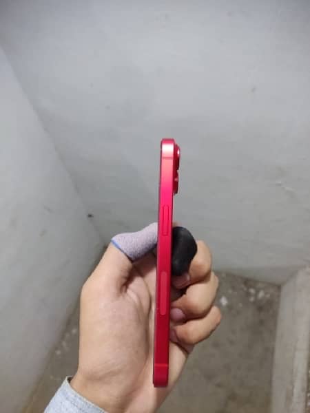 Iphone 14  fresh  color red 3