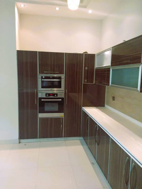 Best 01 Kanal Modern House in DHA 5 on Excellent Rental Price 1
