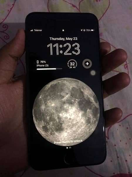 iphone 8 plus 64 gb pta approved 7