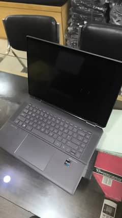 HP Specter 13th Gen Core i7 with 4GB dedicated graphic card