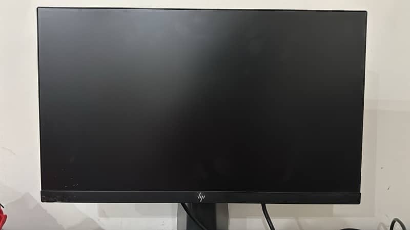 HP z22 22 inches monitor 0