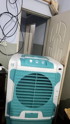 Canon Air Cooler only 1 month used new conditions 11 months warranty