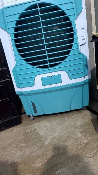 Canon Air Cooler only 1 month used new conditions 11 months warranty 1