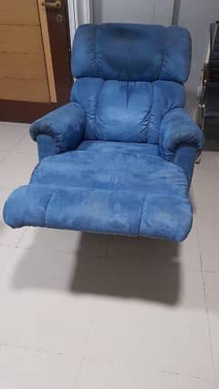 RECLINER/RELAXER FOR SALE BEST CONDITION