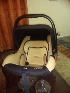 used carrycot 0