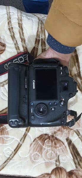 canon 6d Body, Lens 24x70mm , 2.8: Grip, 2 Battery & Charger For Dale 3