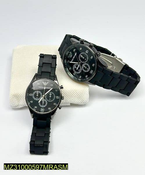 A COUPLE WATCH 0