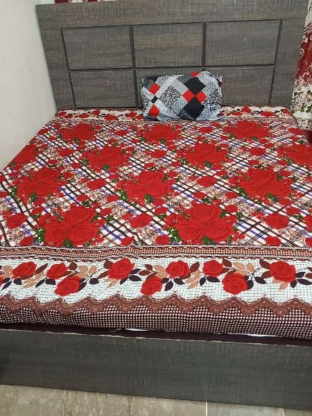 king size bed 3 door almari deresing tabel with metrex 0